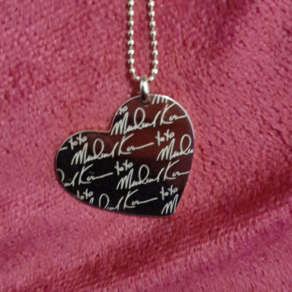 Michael kors necklace - Picture 2 of 3